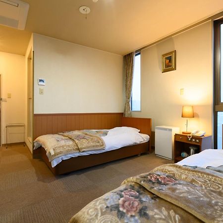 Tabist Business Ryokan Hotel Yukimiso Тояма Екстериор снимка