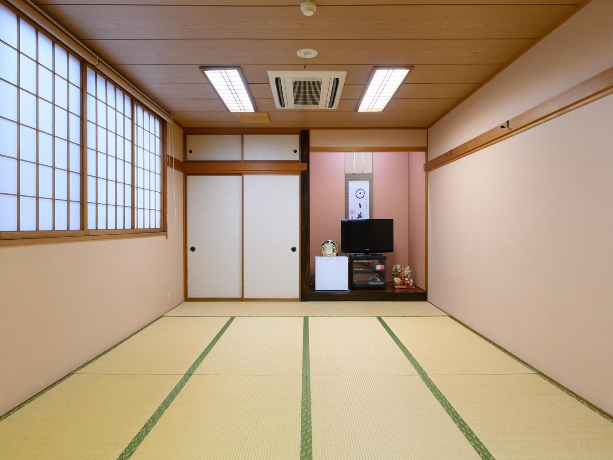 Tabist Business Ryokan Hotel Yukimiso Тояма Екстериор снимка